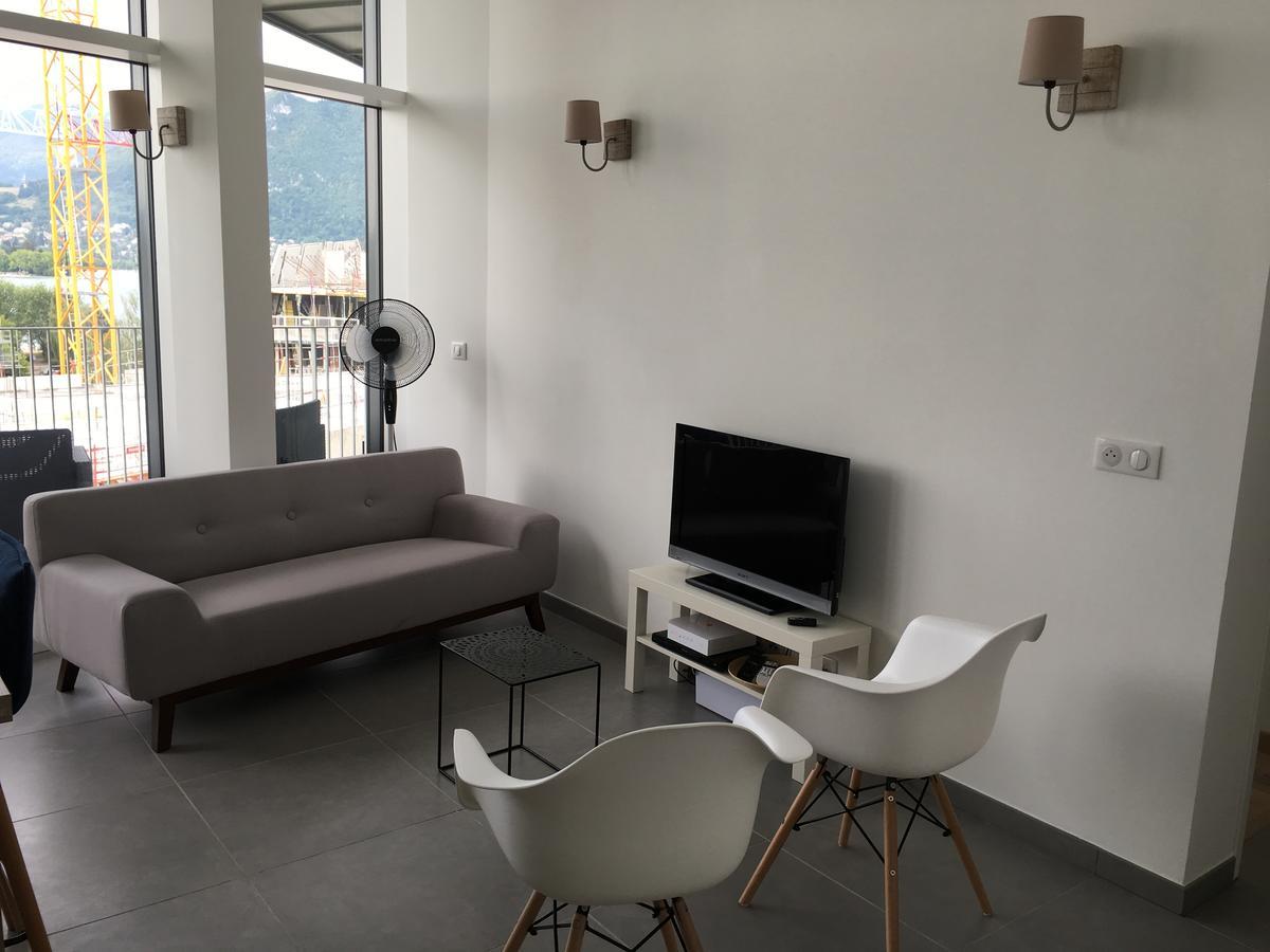 The Boat Apartment Annecy Exterior photo